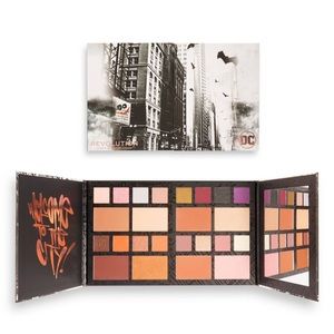 Revolution x DC Batman Palette